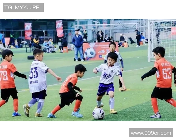 大脚丫足球：探索儿童足球运动的乐趣与成长之路